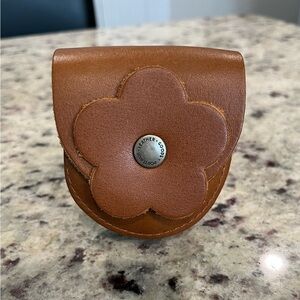 Portland Leather Petunia Pouch